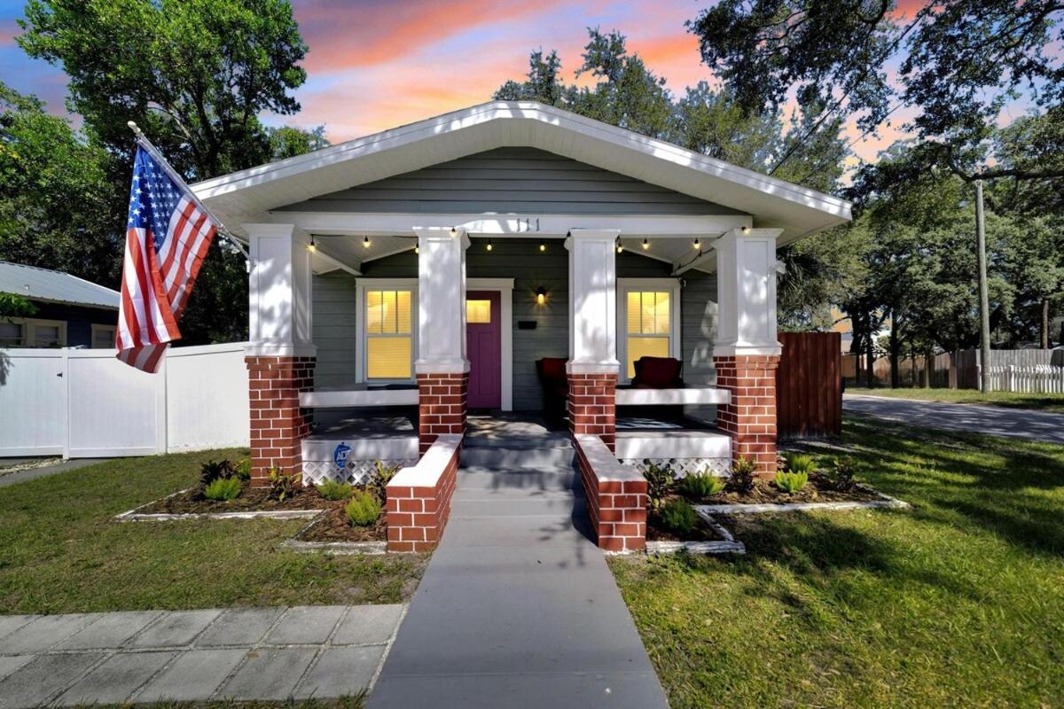 Spacious Getaway Cozy & Modern Backyard Dream Villa Tampa Exterior photo