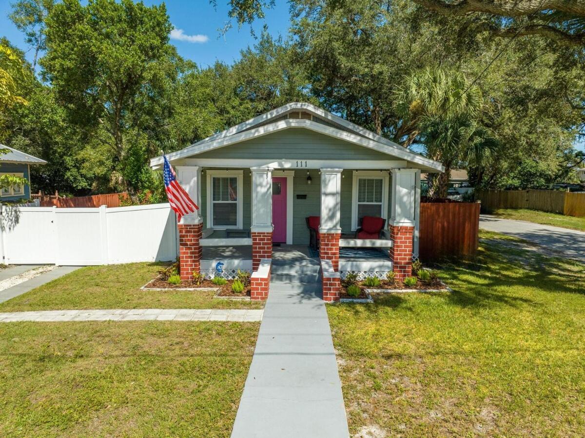 Spacious Getaway Cozy & Modern Backyard Dream Villa Tampa Exterior photo